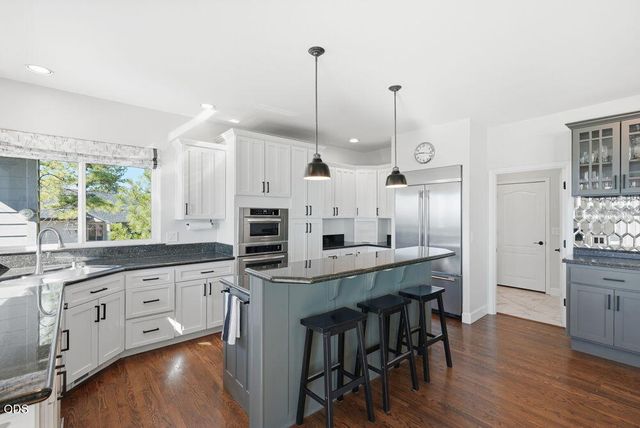 1019 NW Hale Court, Bend, OR 97703