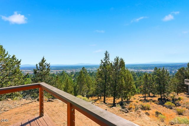 1019 NW Hale Court, Bend, OR 97703