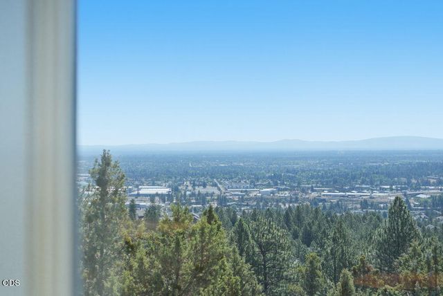 1019 NW Hale Court, Bend, OR 97703