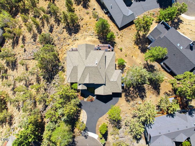 1019 NW Hale Court, Bend, OR 97703