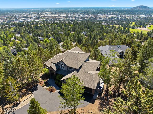 1019 NW Hale Court, Bend, OR 97703