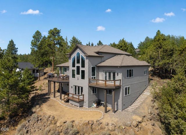 1019 NW Hale Court, Bend, OR 97703
