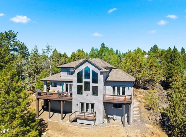 1019 NW Hale Court, Bend, OR 97703