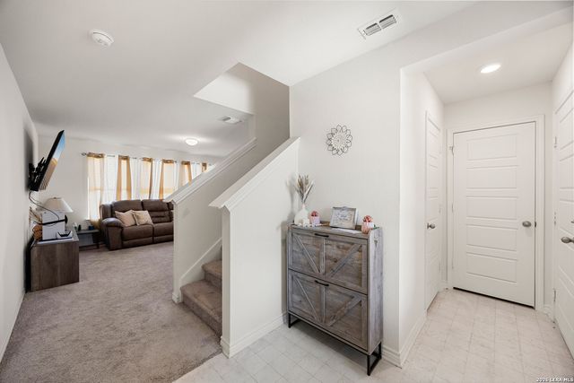 11648 Midnight Rain, San Antonio, TX 78245