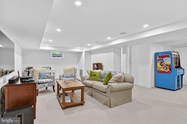 4340 GARFIELD ST NW, Washington, DC 20007