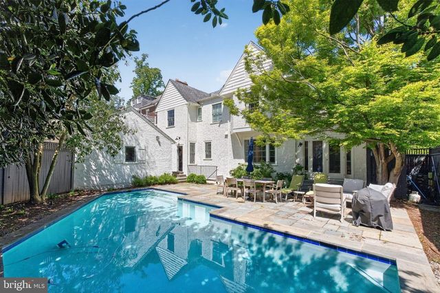 4340 GARFIELD ST NW, Washington, DC 20007