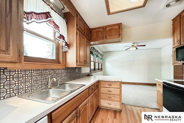 6152 Hickory Street, Omaha, NE 68106