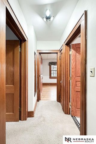 6152 Hickory Street, Omaha, NE 68106