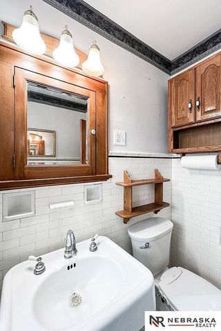 6152 Hickory Street, Omaha, NE 68106