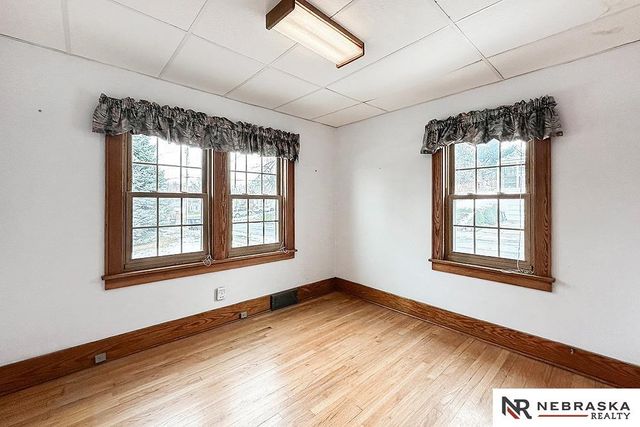 6152 Hickory Street, Omaha, NE 68106