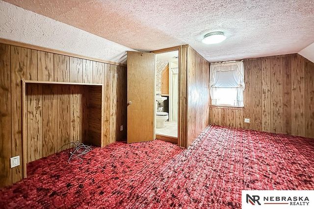 6152 Hickory Street, Omaha, NE 68106