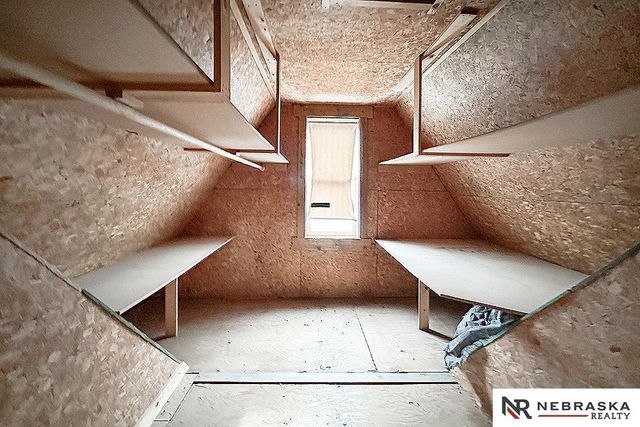 6152 Hickory Street, Omaha, NE 68106