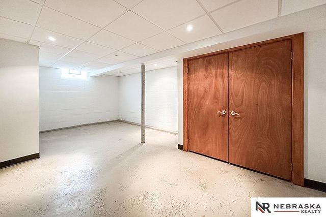 6152 Hickory Street, Omaha, NE 68106