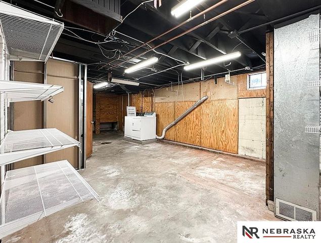 6152 Hickory Street, Omaha, NE 68106