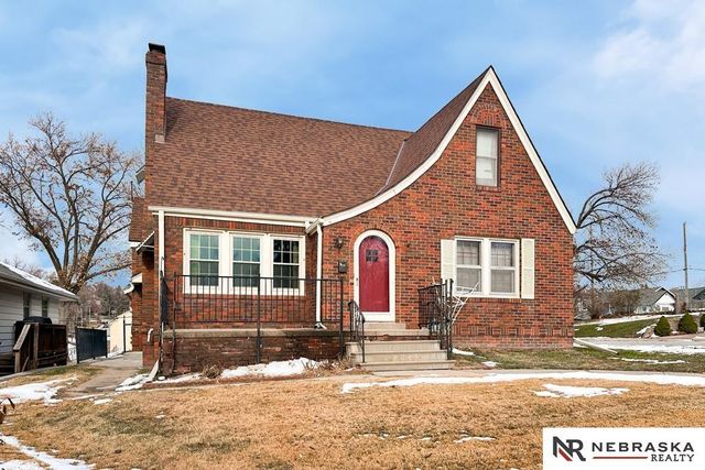 6152 Hickory Street, Omaha, NE 68106