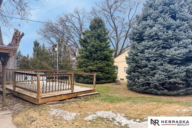 6152 Hickory Street, Omaha, NE 68106