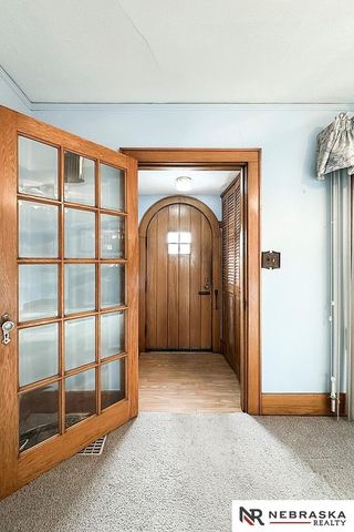 6152 Hickory Street, Omaha, NE 68106