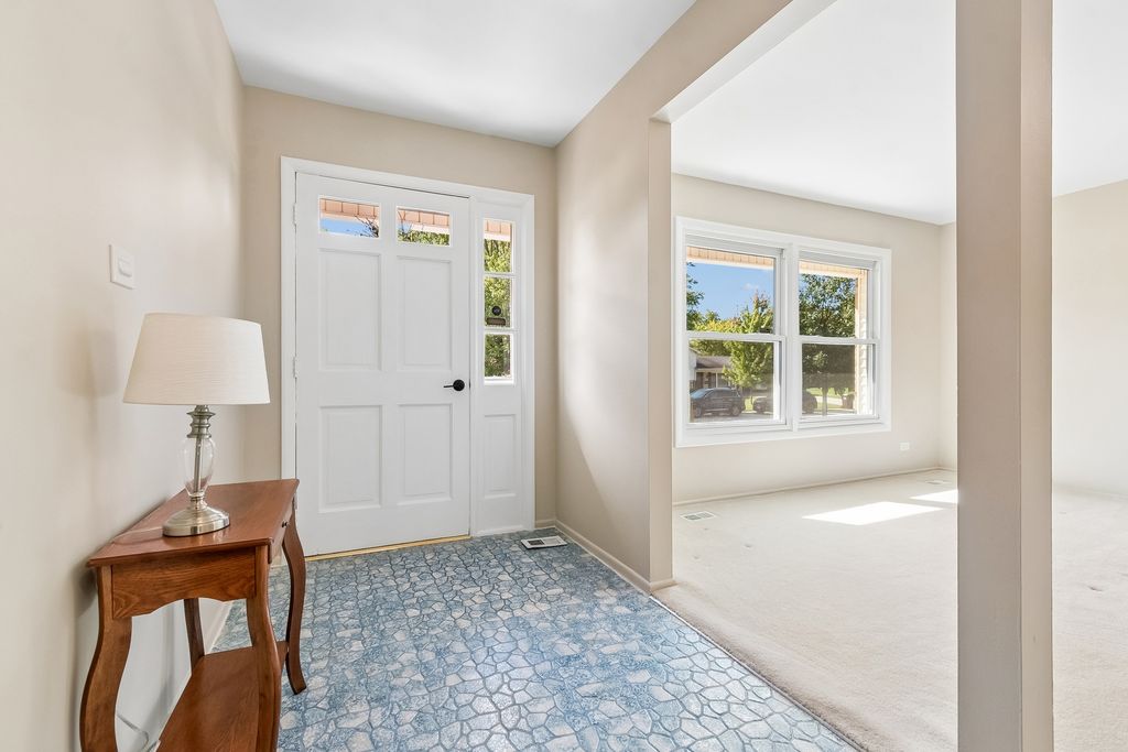 25 Red Haw Lane, Lake Zurich, IL 60047 — photo 3