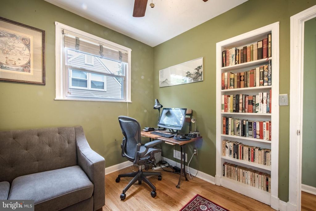 Image 14 of property listing at 1346 SUDVALE RD, Baltimore, MD 21208