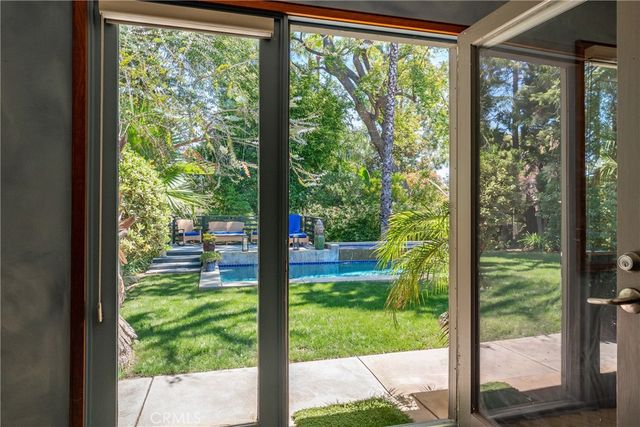 4956 Hood Drive, Woodland Hills, CA 91364