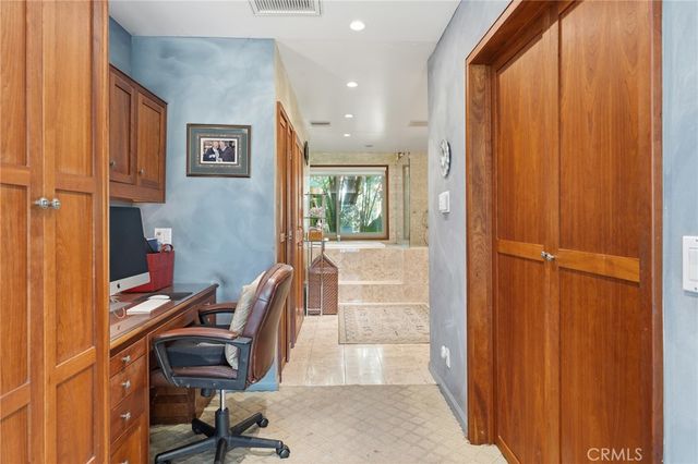 4956 Hood Drive, Woodland Hills, CA 91364