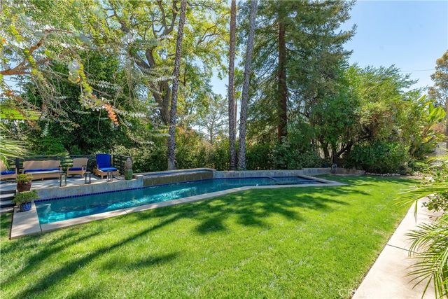 4956 Hood Drive, Woodland Hills, CA 91364