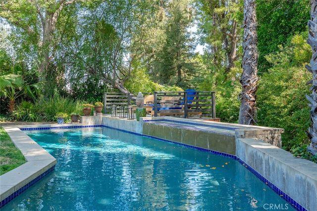 4956 Hood Drive, Woodland Hills, CA 91364