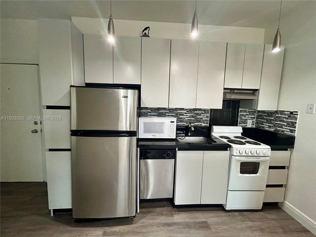 1244 Pennsylvania Ave 305, Miami Beach, FL 33139