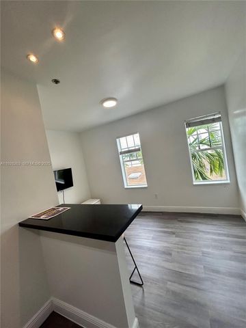 1244 Pennsylvania Ave 305, Miami Beach, FL 33139