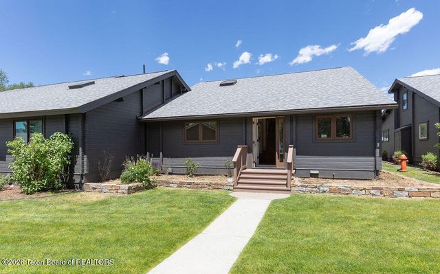 1655 W BIG TRAIL Drive 601, Jackson, WY 83001