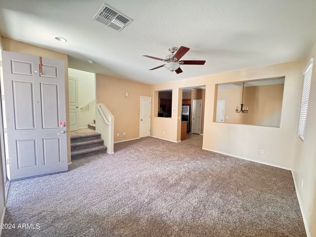 105 E CATCLAW Street, Gilbert, AZ 85296