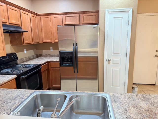 105 E CATCLAW Street, Gilbert, AZ 85296