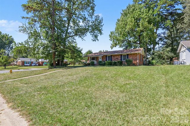 701 Bilmark Avenue, Charlotte, NC 28213