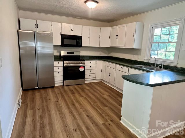 701 Bilmark Avenue, Charlotte, NC 28213
