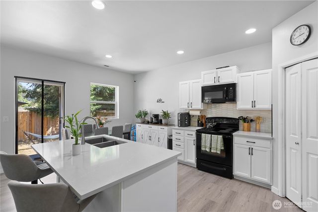 18313 73rd Avenue Ct E, Puyallup, WA 98375