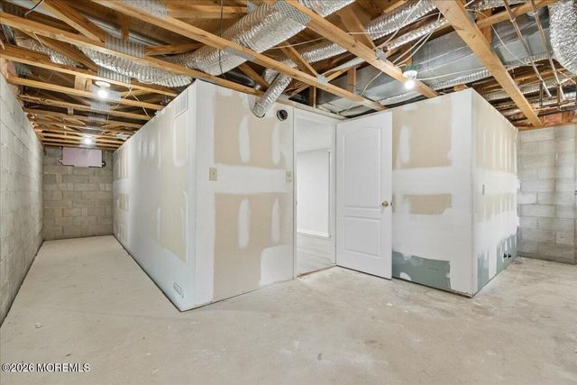 3103 Smoke House Court, Freehold, NJ 07728