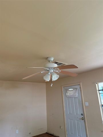 7433 Springdale Street, Houston, TX 77028
