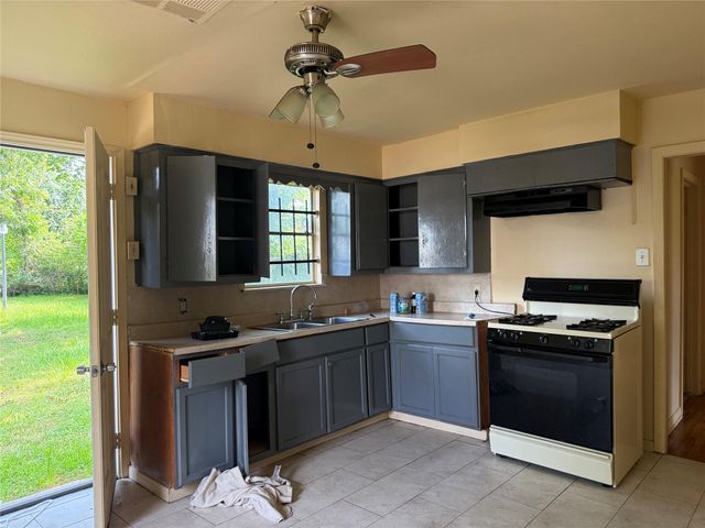 7433 Springdale Street, Houston, TX 77028
