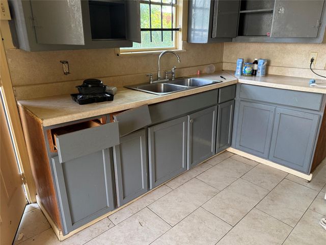 7433 Springdale Street, Houston, TX 77028