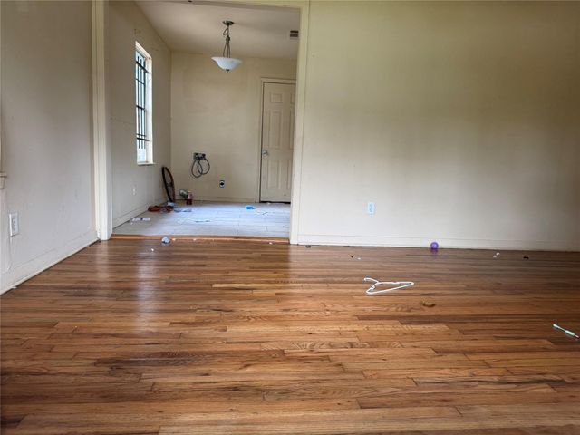 7433 Springdale Street, Houston, TX 77028