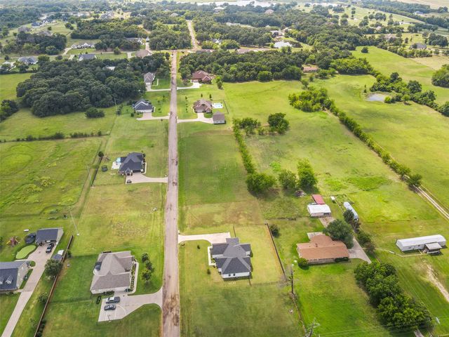 11 Nicklaus Drive, Sulphur Springs, TX 75482