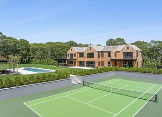 150 Edge Of Woods Road, Southampton, NY 11968