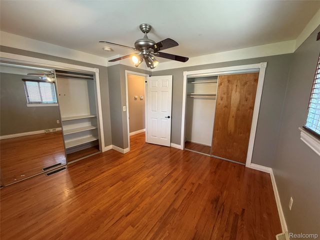 6484 Drexel Street, Dearborn Heights, MI 48127