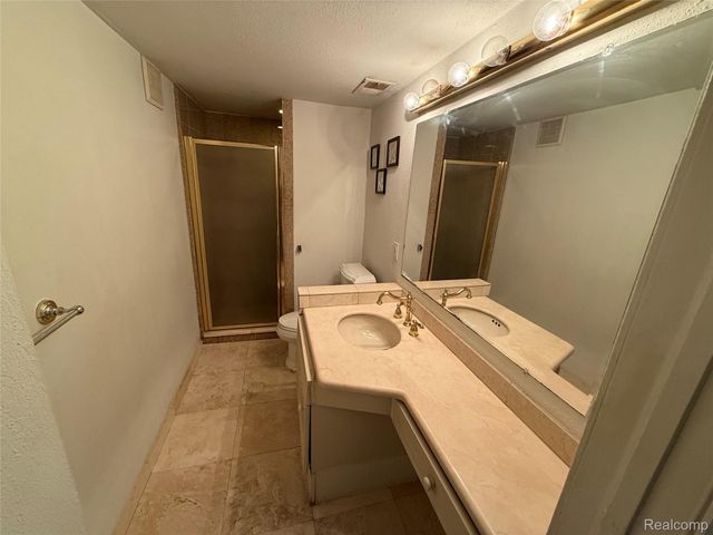 6484 Drexel Street, Dearborn Heights, MI 48127
