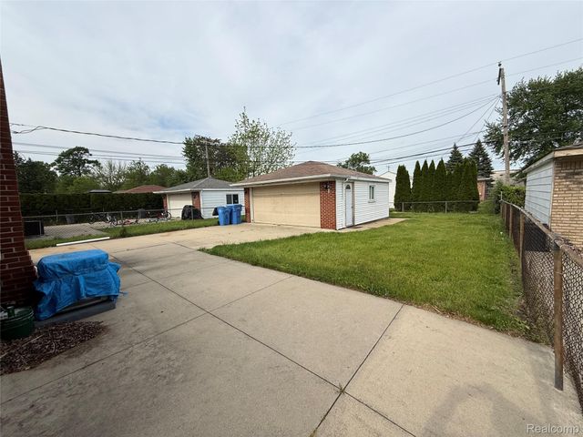6484 Drexel Street, Dearborn Heights, MI 48127