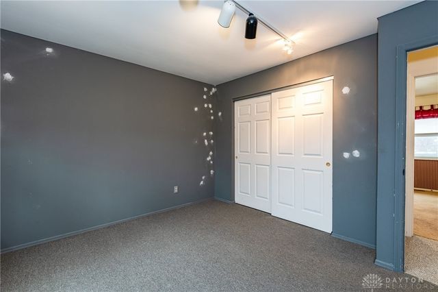 8581 Pinegate Way, Huber Heights, OH 45424