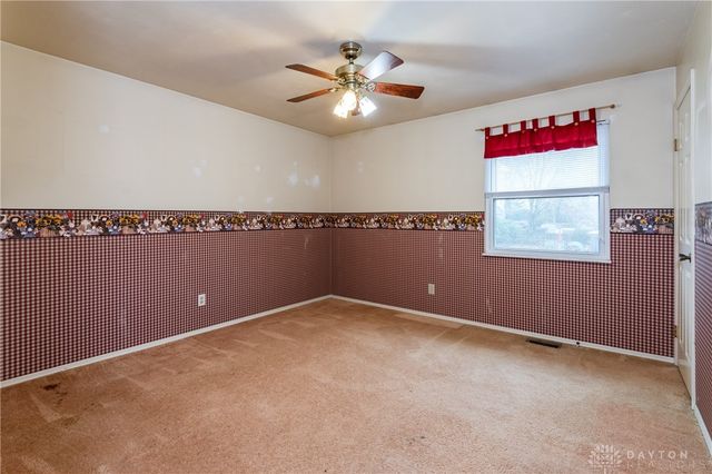 8581 Pinegate Way, Huber Heights, OH 45424