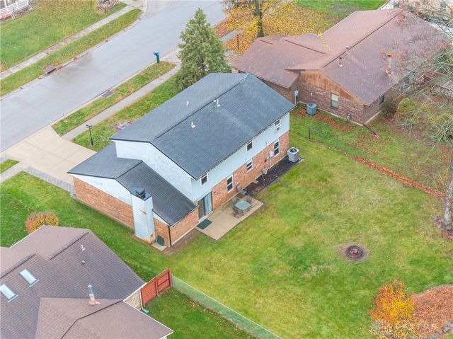 8581 Pinegate Way, Huber Heights, OH 45424