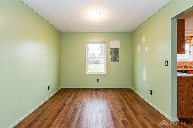 8581 Pinegate Way, Huber Heights, OH 45424