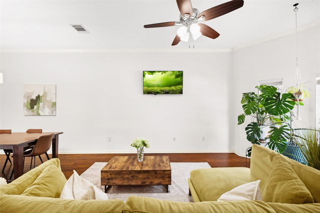 5515 Davis LN 32, Austin, TX 78749